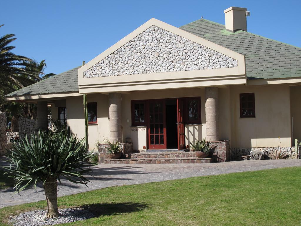 Roessmund Lodge Swakopmund Buitenkant foto