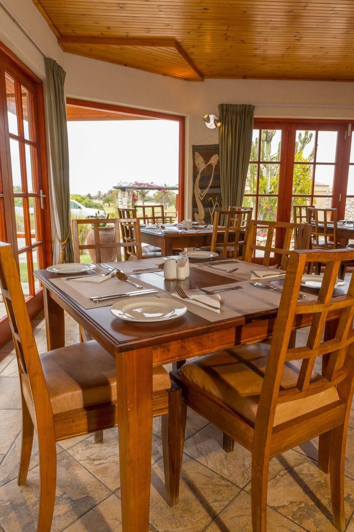 Roessmund Lodge Swakopmund Buitenkant foto